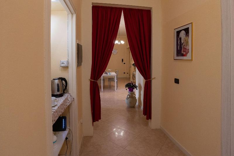 L'Opera Rooms image