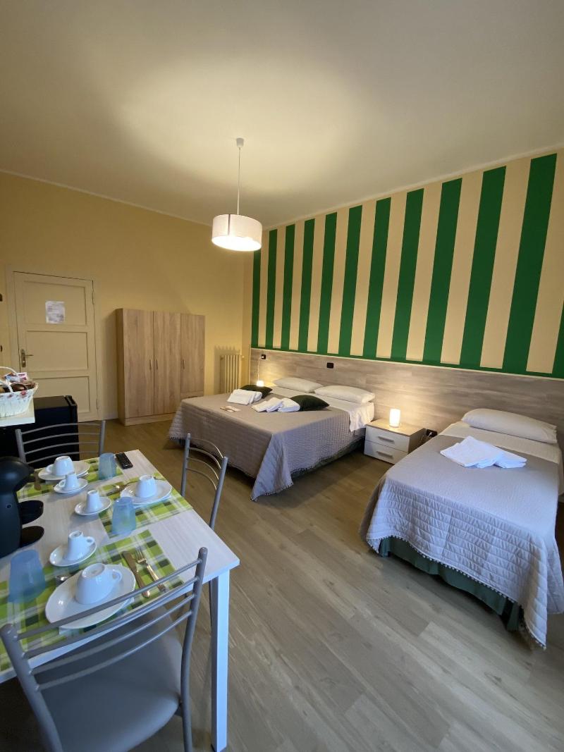 L'Opera Rooms image