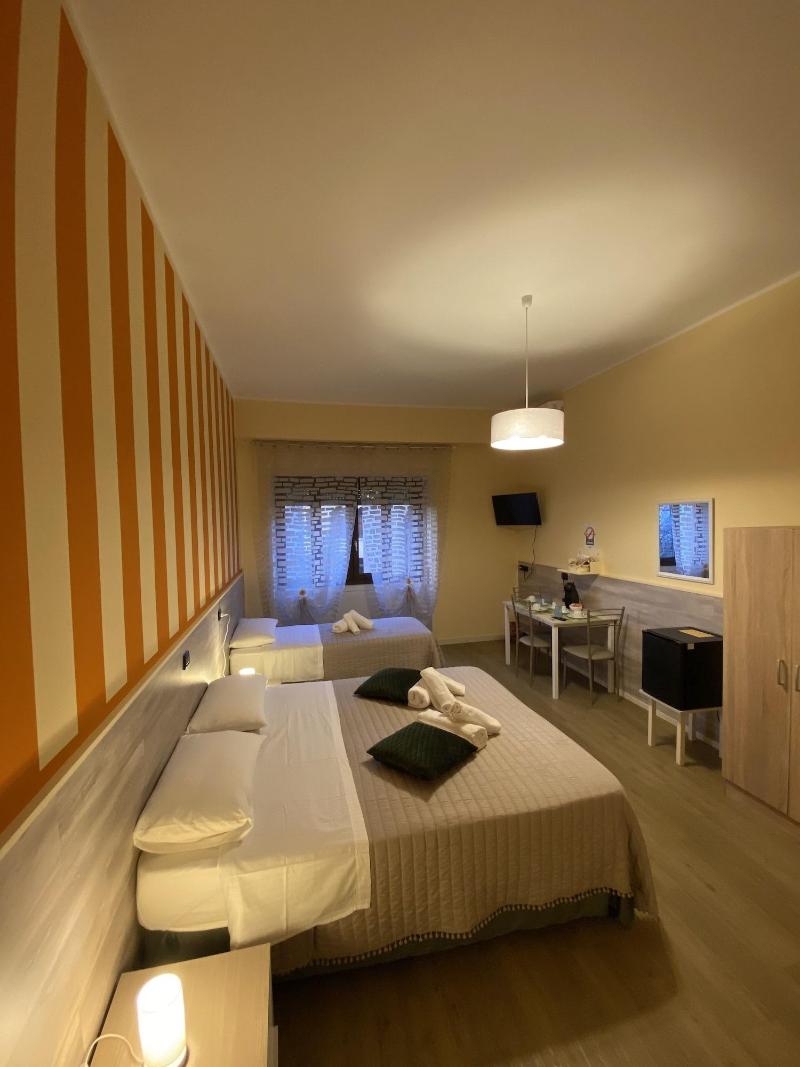 L'Opera Rooms image