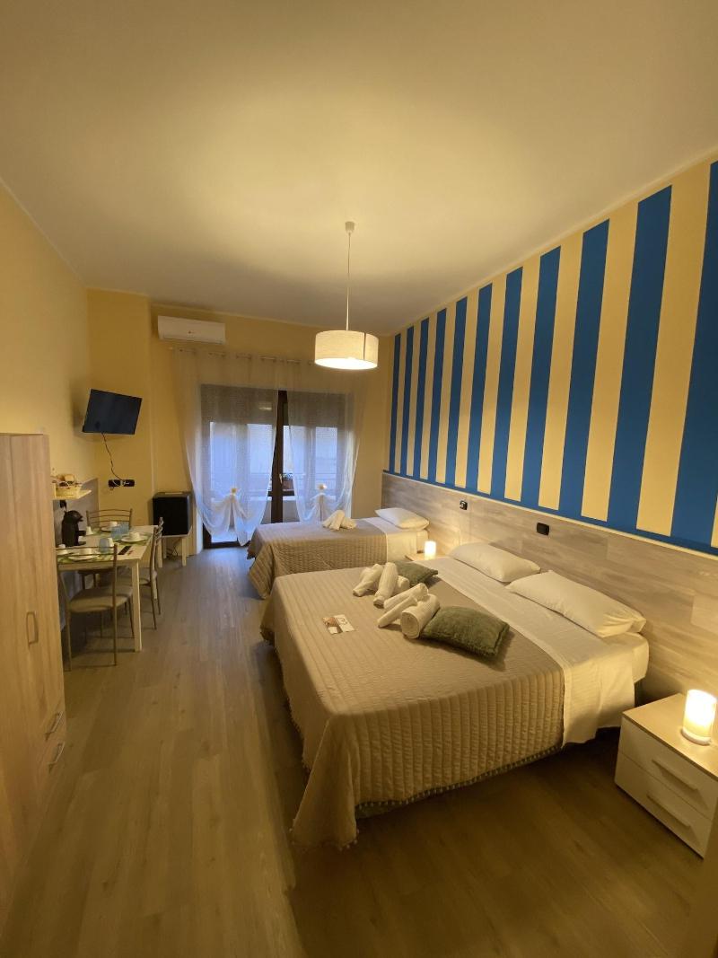 L'Opera Rooms image