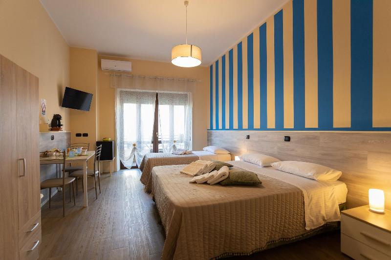L'Opera Rooms image