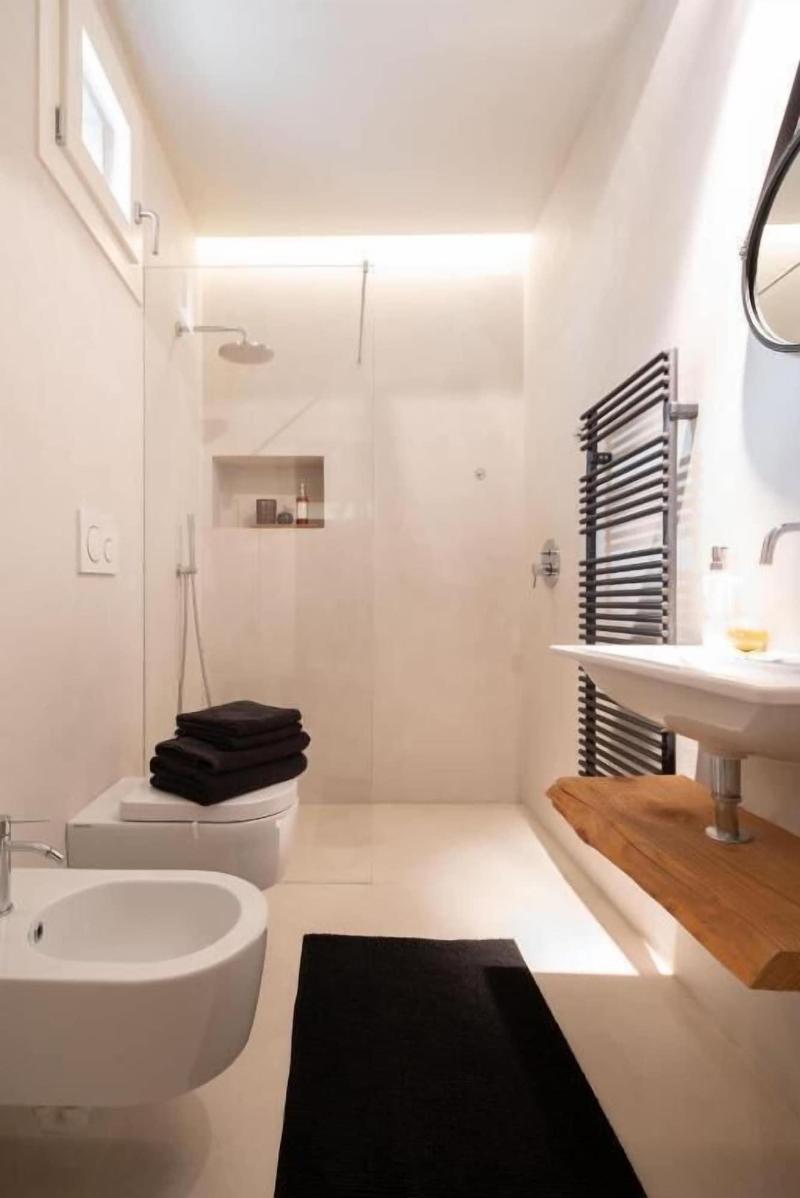 Officine Cavour Apartments image