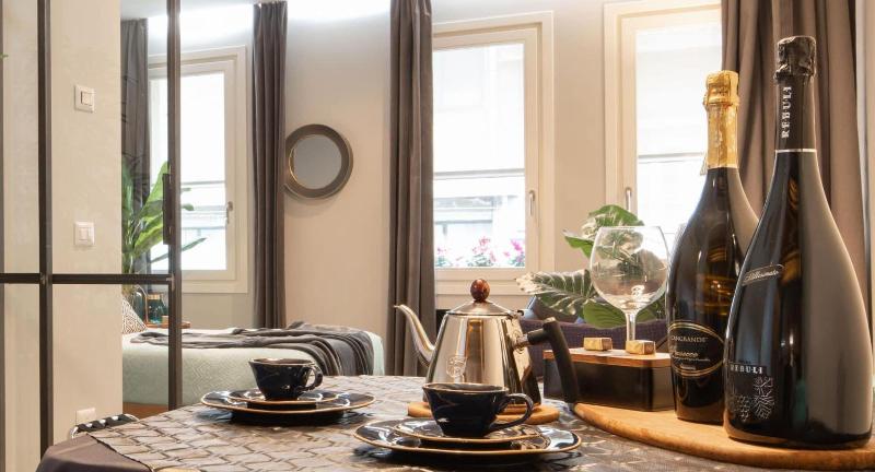 Officine Cavour Apartments image