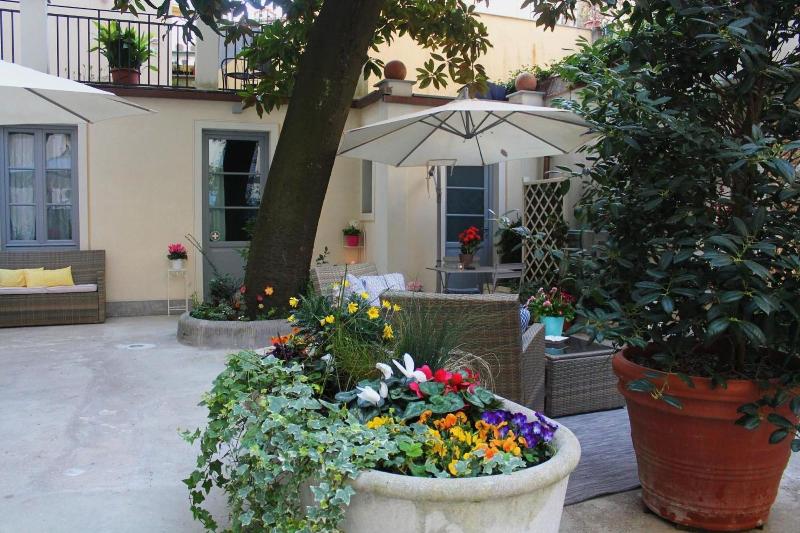 Il Cortile Di Elisa image