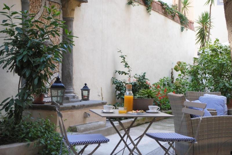 Il Cortile Di Elisa image