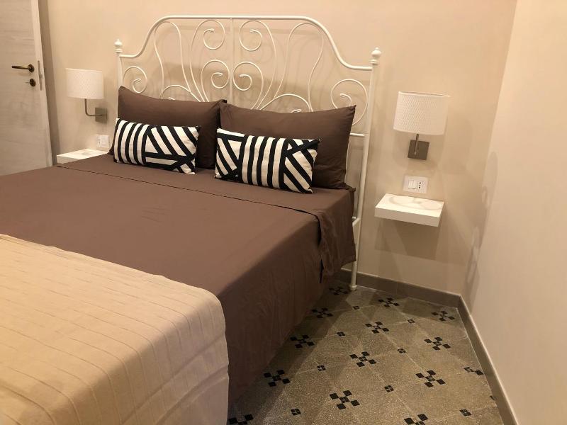 Meliora Rooms image
