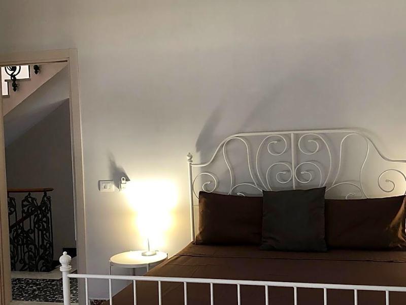 Meliora Rooms image
