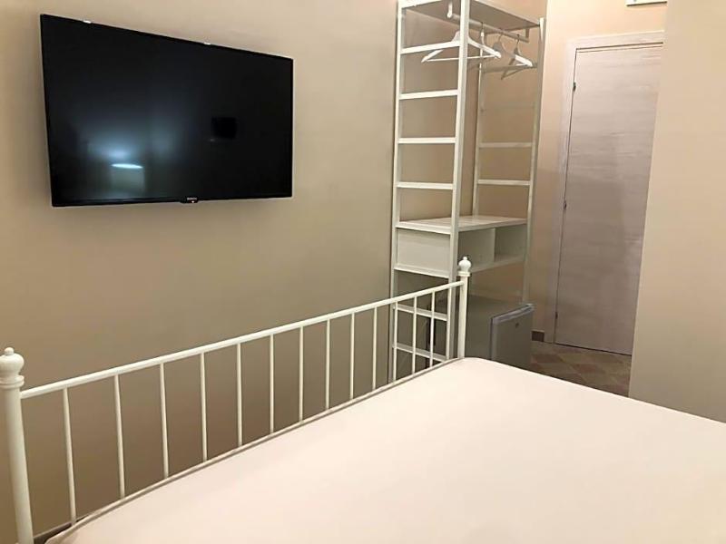 Meliora Rooms image