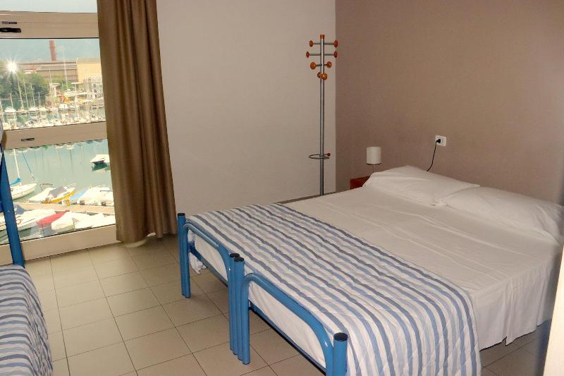 Ostello Del Porto image
