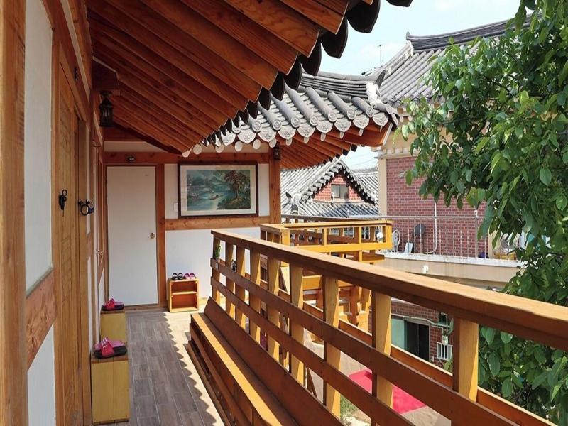 Gyeongju Seorabeol Hanok image
