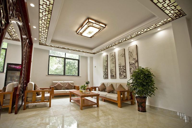 Huangshan North Station Huiting Boutique Hostel