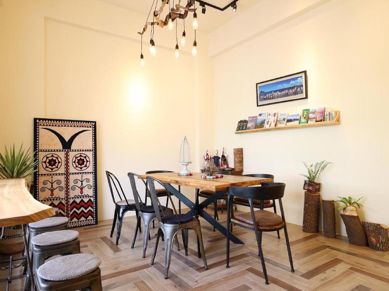 Cozy Green Guest House image