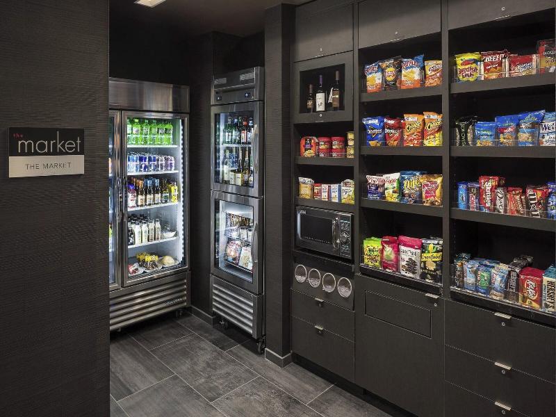 Courtyard By Marriott Seattle Northgate