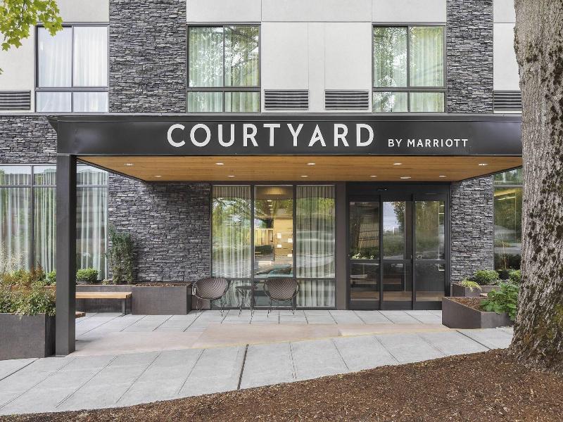 Courtyard By Marriott Seattle Northgate