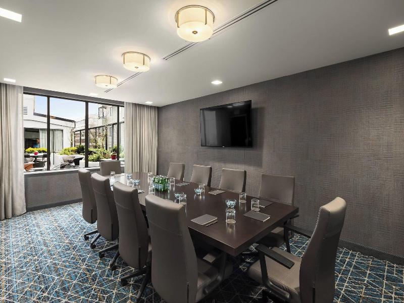 Courtyard By Marriott Seattle Northgate