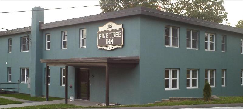 Pine Tree Inn