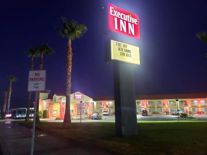 Executive Inn image