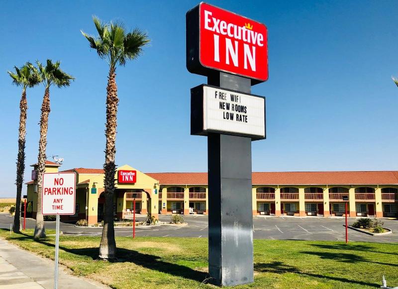 Executive Inn image