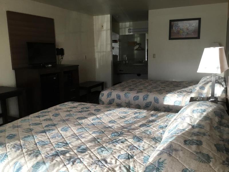 Executive Inn image