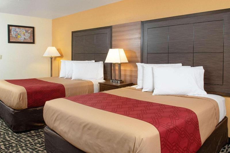 Executive Inn image