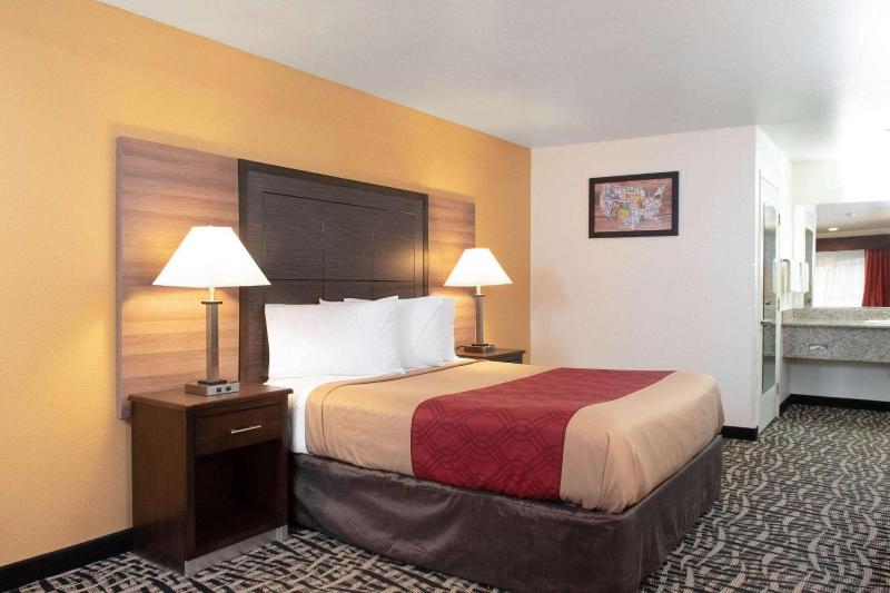 Executive Inn image