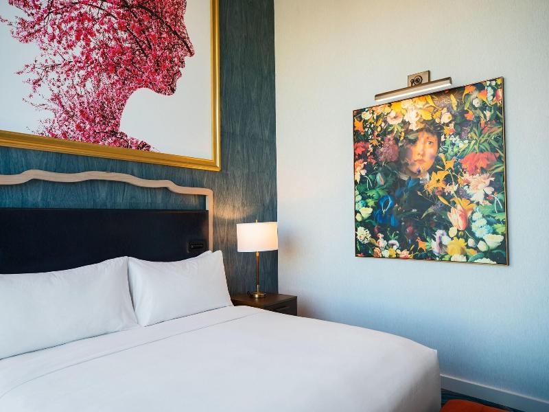 Renaissance New York Chelsea Hotel image