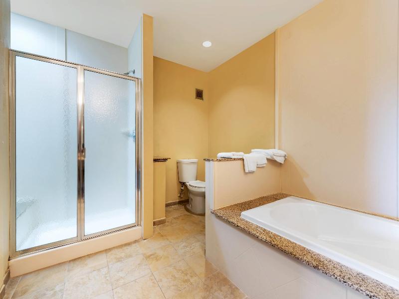Comfort Inn & Suites Michigan City image