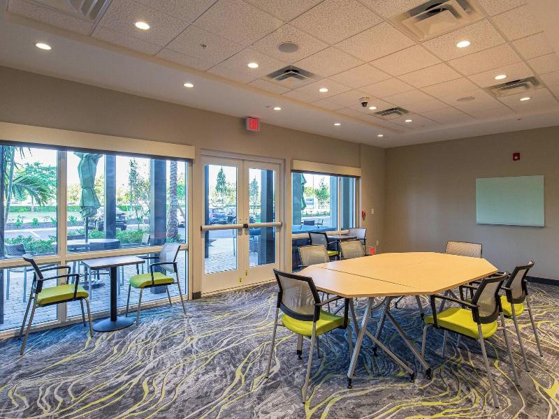 Towneplace Suites By Marriott Naples image