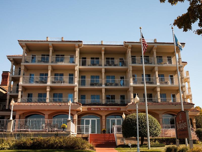 Bella Vista Suites image