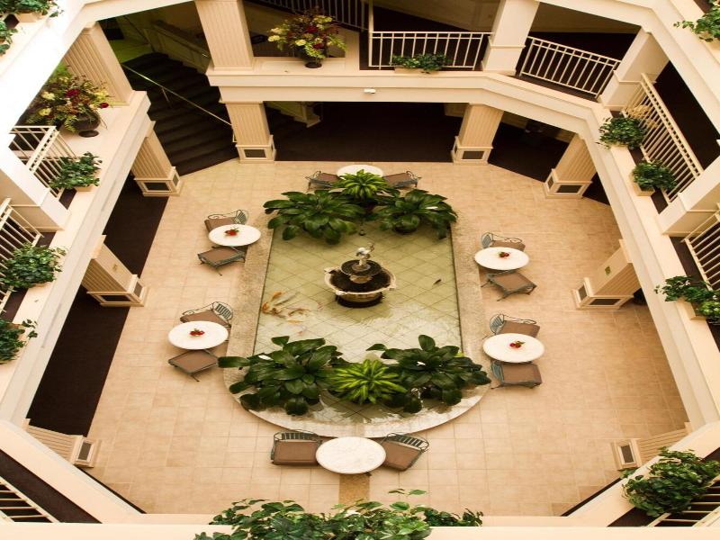 Bella Vista Suites image