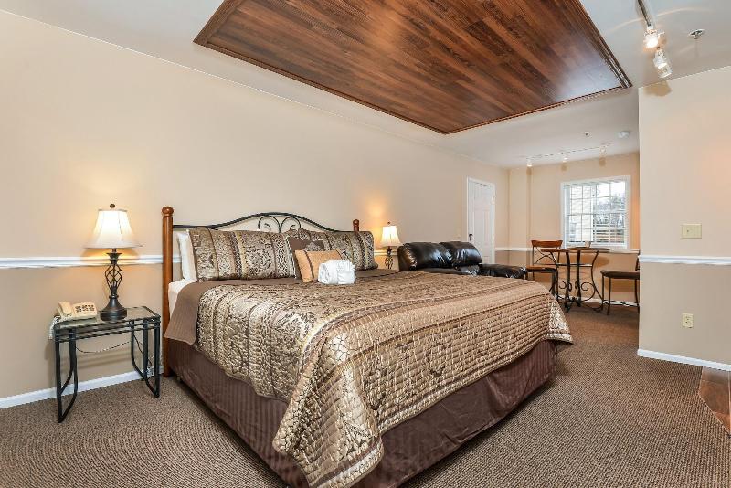 Old Harbor Inn image