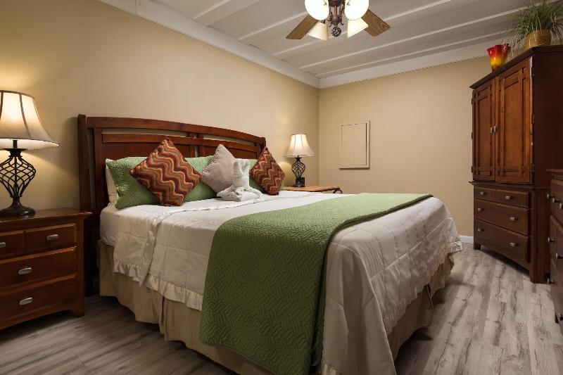 Old Harbor Inn image