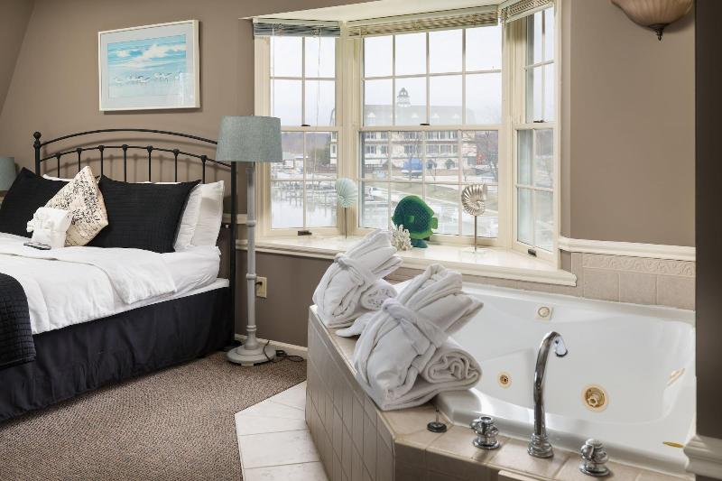 Old Harbor Inn image