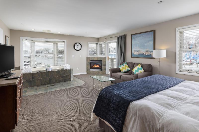 Old Harbor Inn image