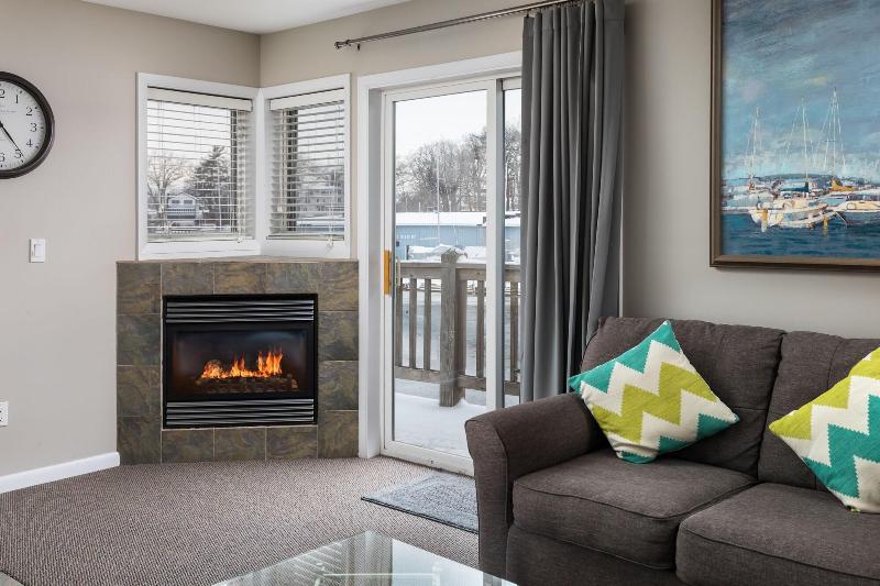 Old Harbor Inn image