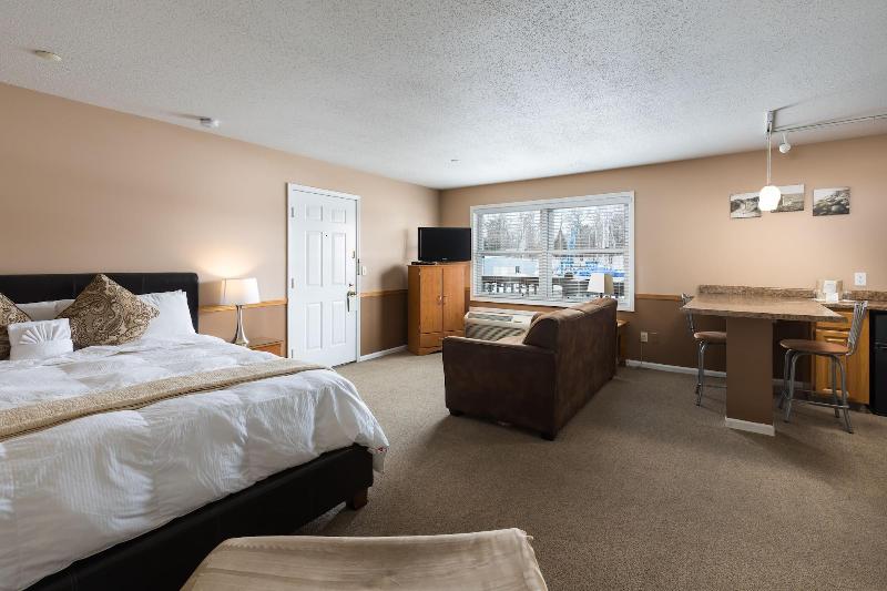 Old Harbor Inn image