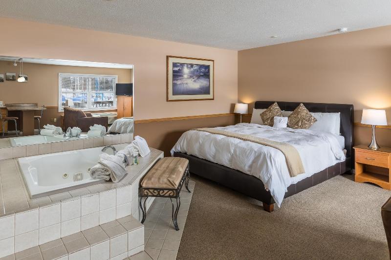 Old Harbor Inn image