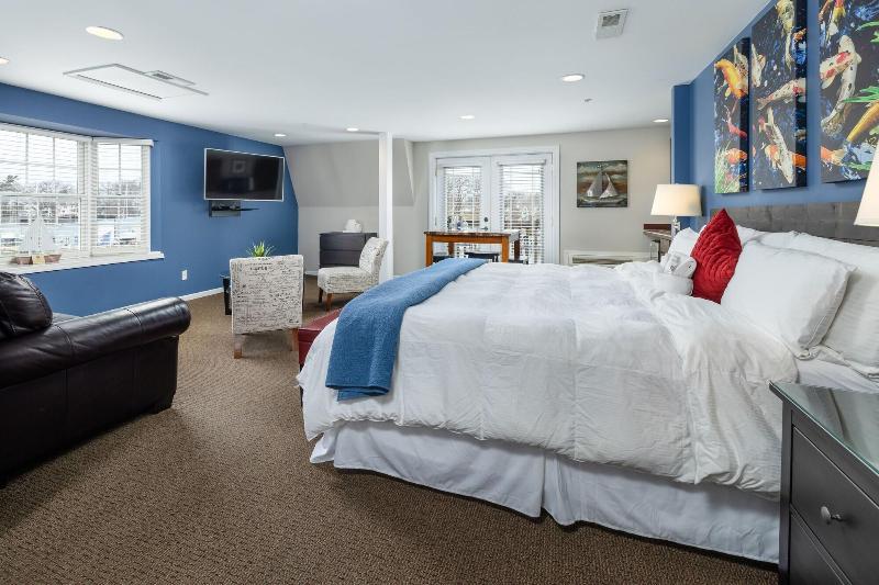 Old Harbor Inn image