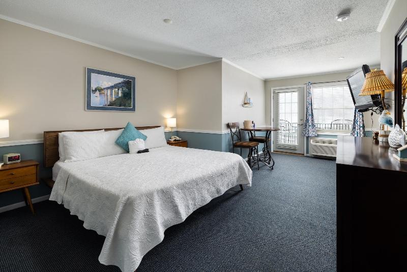 Old Harbor Inn image