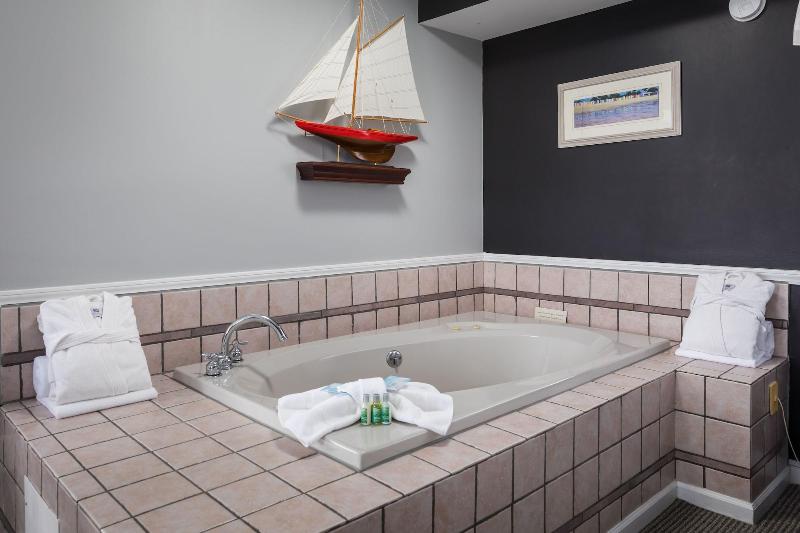 Old Harbor Inn image