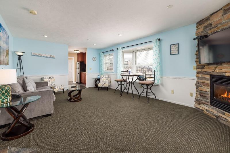 Old Harbor Inn image