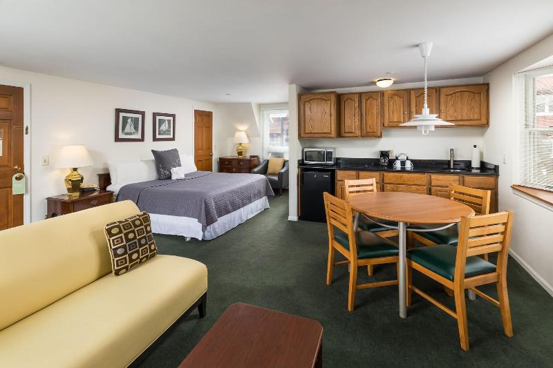 Old Harbor Inn image