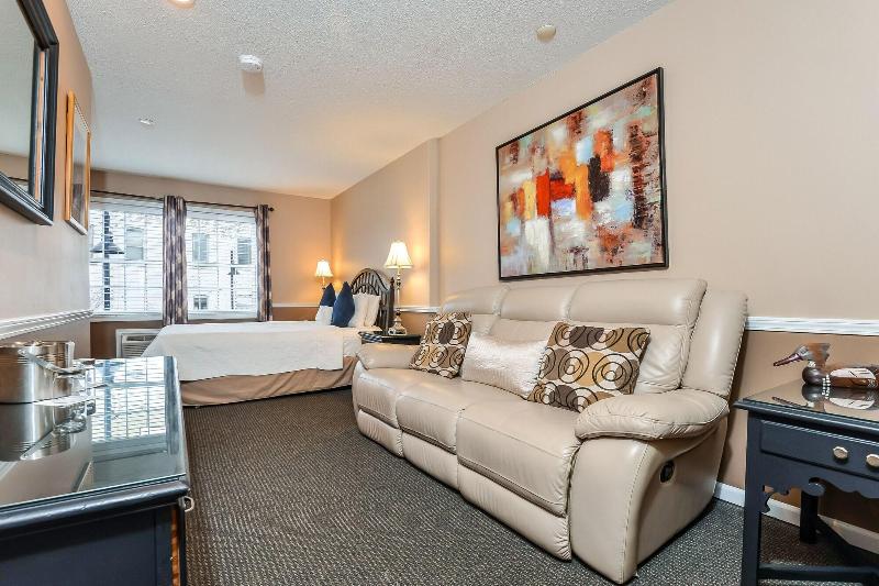 Old Harbor Inn image