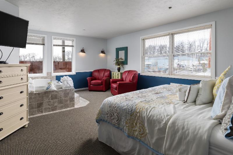 Old Harbor Inn image