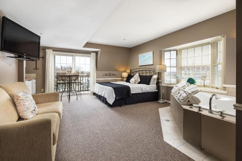 Old Harbor Inn image