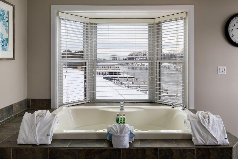 Old Harbor Inn image