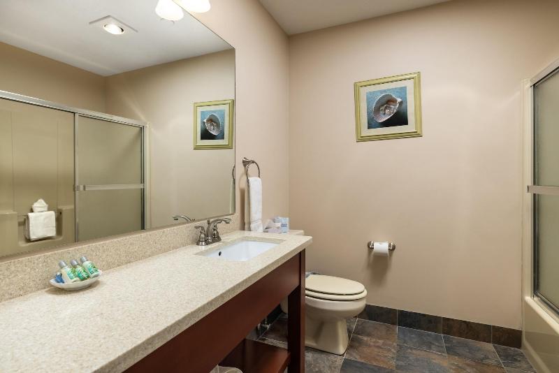 Old Harbor Inn image