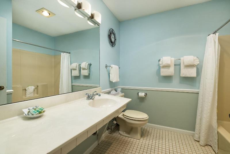 Old Harbor Inn image