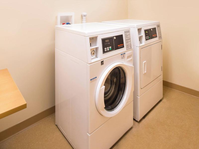 Fairfield Inn & Suites Utica image