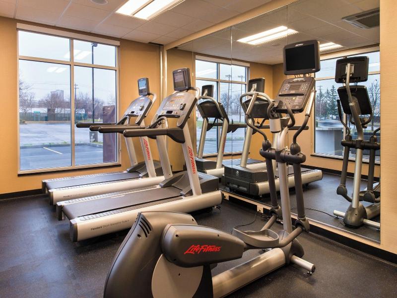 Fairfield Inn & Suites Utica image